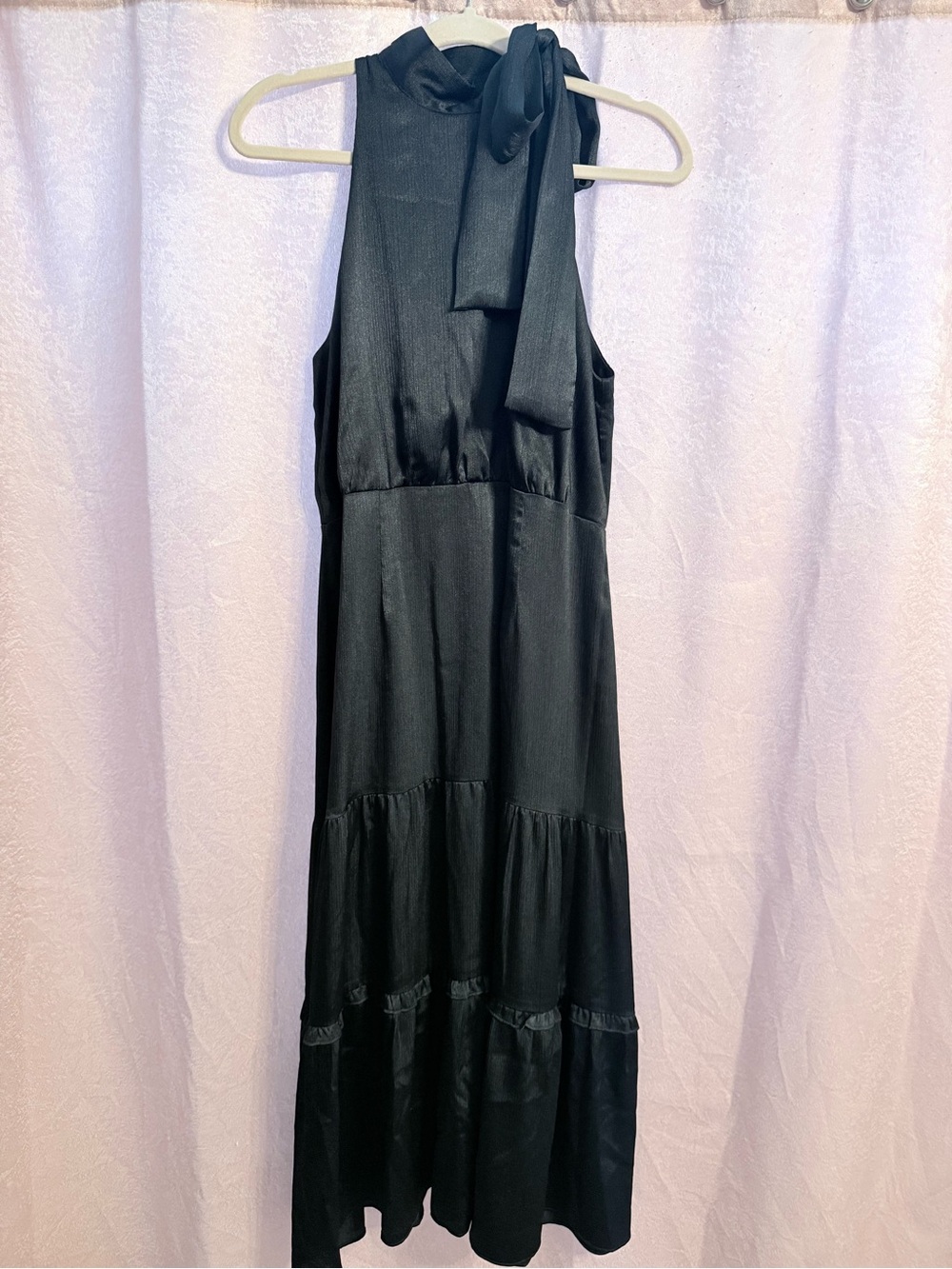 NEW- Nicole Miller Black Tie-Neck Halter Dress 🖤🖤 - Picture 7 of 15
